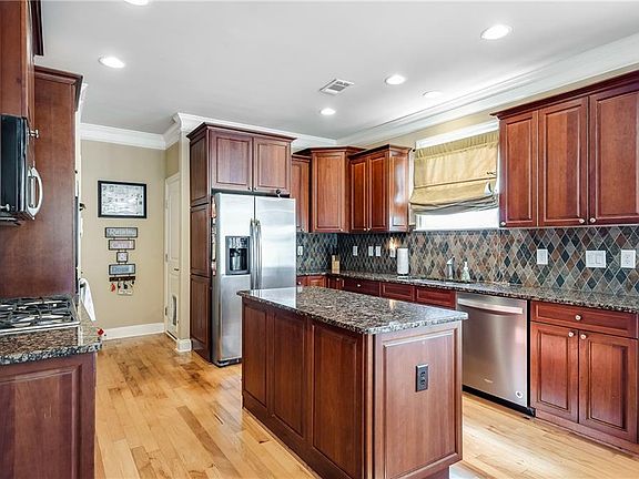 3rd image of 6574 Misty Harbor Ct