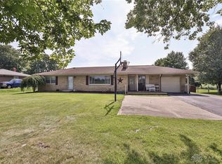 2536 S Burnett Rd, Springfield, OH 45505