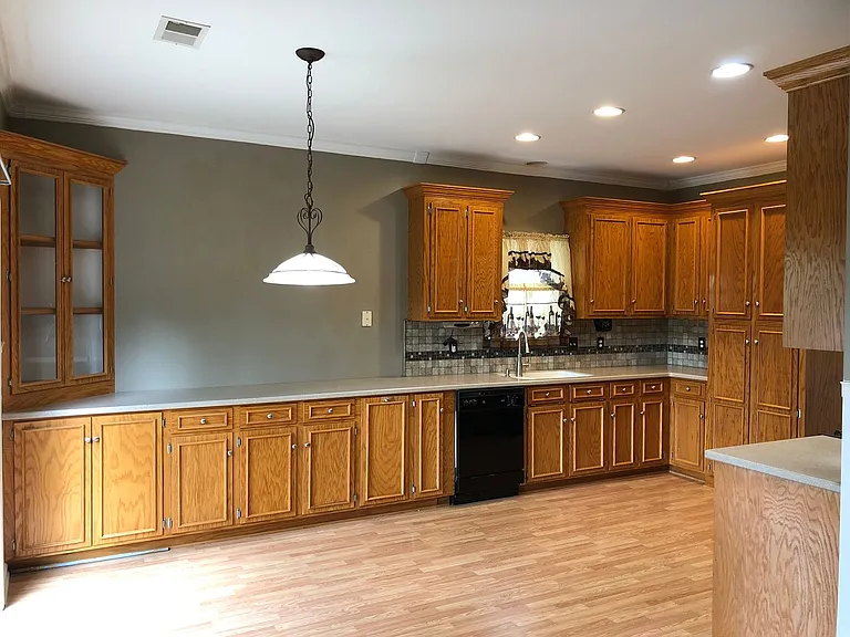 8727 Evangeline Dr — Photo 6