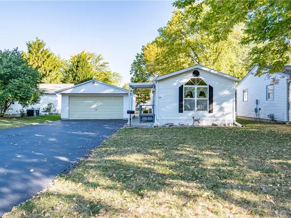 1306 W Haydon St, Sullivan, IL 61951