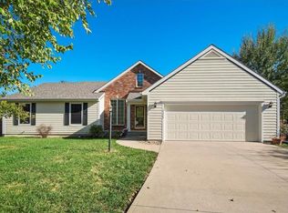 2326 Pheasant Pl, Eudora, KS 66025