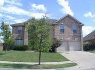 2 Whispering Bend Ct, Mansfield, TX 76063