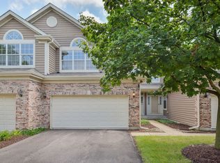 906 Havenshire Ct, Naperville, IL 60565
