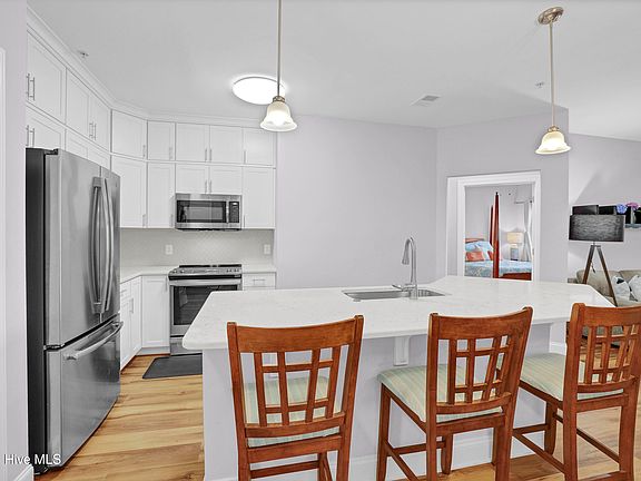 2nd image of 300 -332 Gateway Condos Drive #332