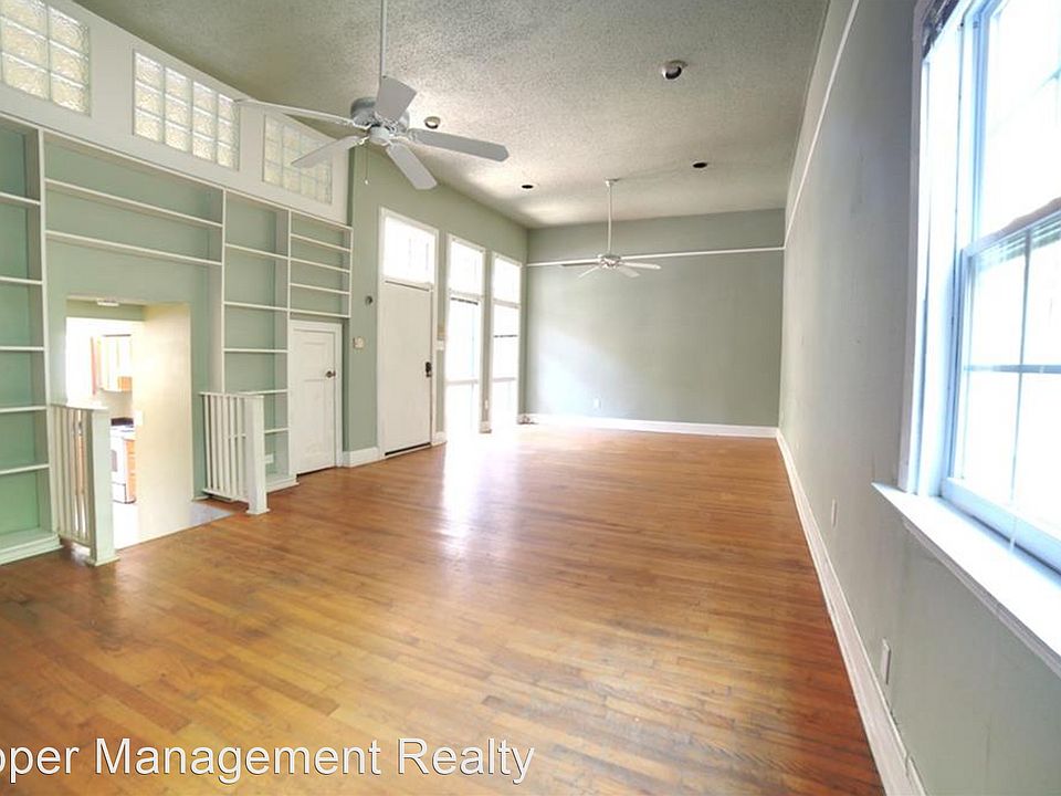 1st image of 925 8th St #2