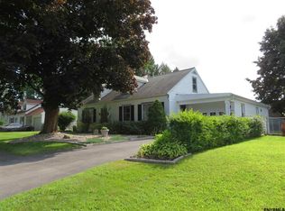 1085 Roberta Rd, Schenectady, NY 12303