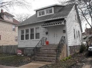 3512 Grand Blvd, Brookfield, IL 60513