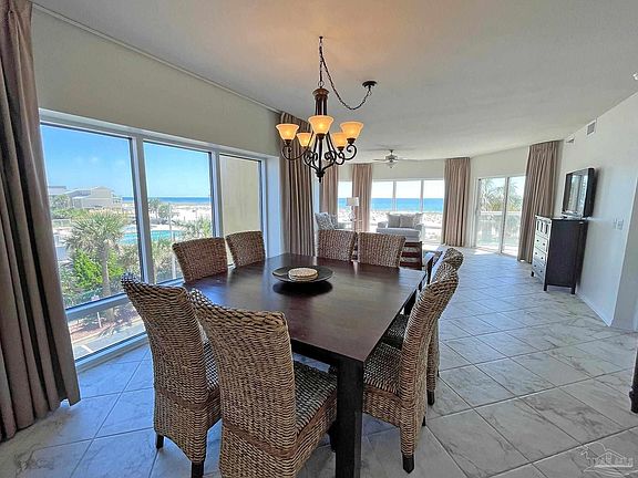 2nd image of 22 Via Deluna Dr #101