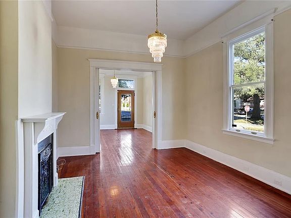 5th image of 4200-02 Bienville St
