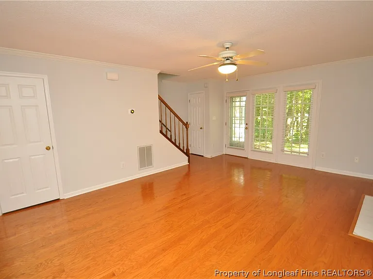 240 Beechtree Dr — Photo 13