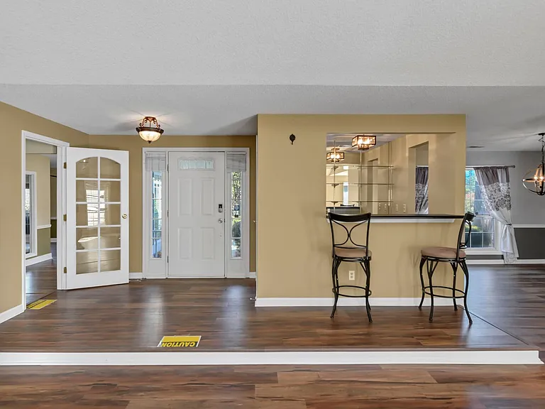101 Grinders Mill Rd — Photo 3