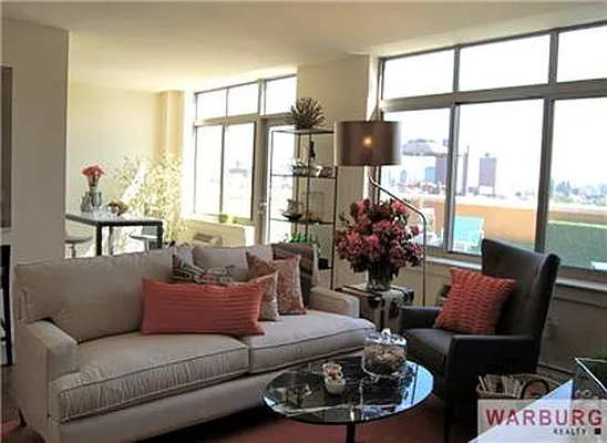 Sold by Warburg | media 15