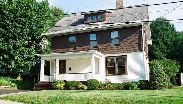 44 Clayton Ave