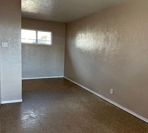 2nd image of 4015 Pierce Ave