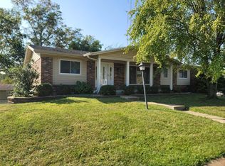 11272 Gravois Rd, Saint Louis, MO 63126