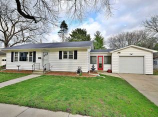 14 N Jackson St, Batavia, IL