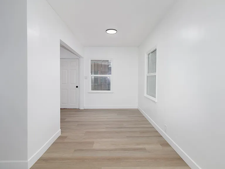 1723 W 35th Pl #1723 — Photo 10
