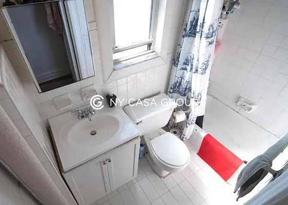 Rented by NY Casa Group | media 35