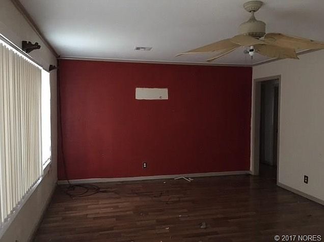 2nd image of 1214 N Santa Fe Ave