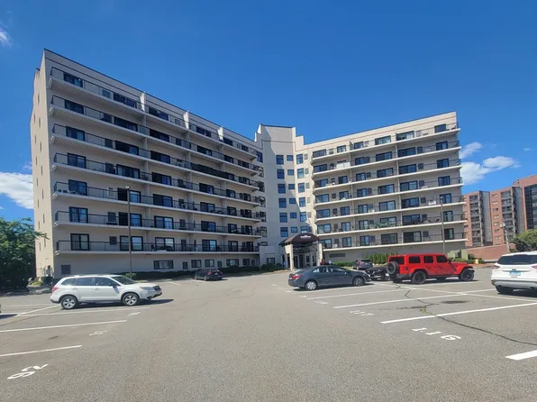 133 Commander Shea Blvd APT 504, Quincy, MA 02171