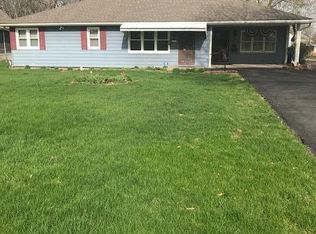 1525 S Dodgion Ave, Independence, MO 64055