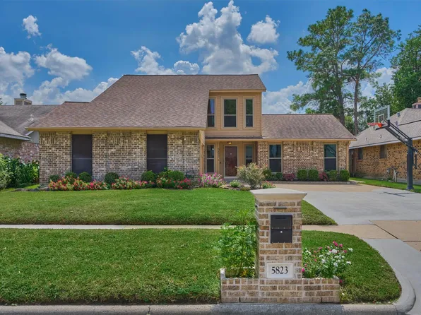 5823 Fair Forest Dr, Houston, TX 77088