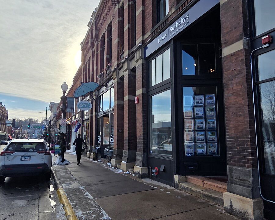 1st image of 124 Main St N Unit 2