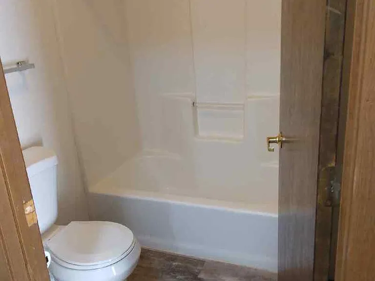 406 N Barkman St #2 — Photo 7