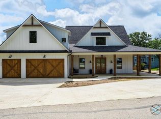 205 Oak Creek Dr, Kemp, TX 75143