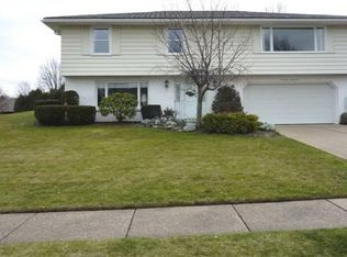 1725 Emery Dr, Erie, PA 16509