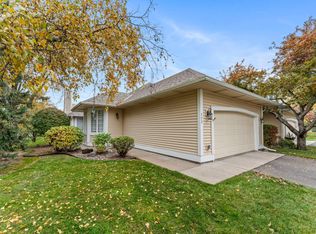772 Winterberry Dr, Woodbury, MN 55125