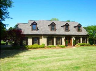 8206 Longneedle Dr, Montgomery, AL 36117