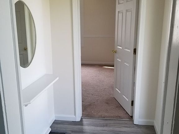3rd image of 8771 Commercial Blvd #F52350442