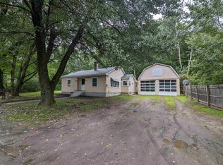16 Citizen St, Claremont, NH 03743