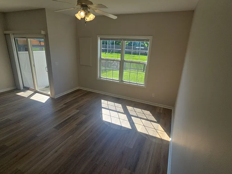 3423 Stoneway Ct — Photo 11