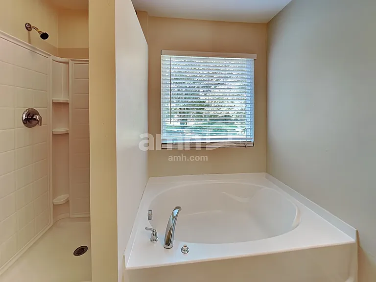 111 Chadford Pl — Photo 11