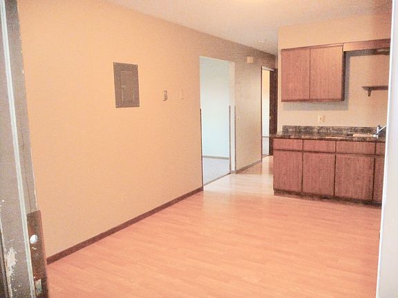 4th image of 1122 Imperial Cir APT 5