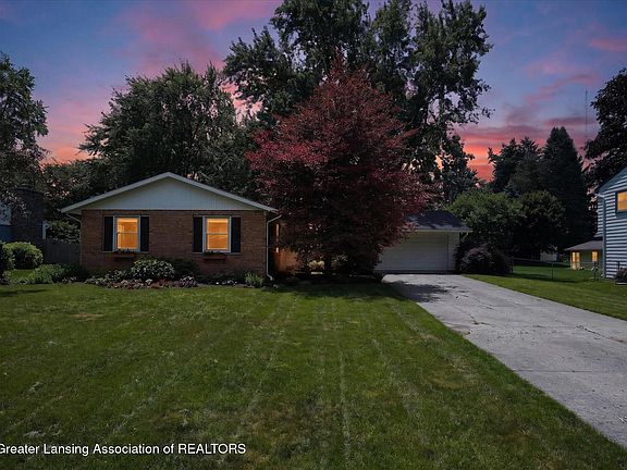 2nd image of 1625 Pebblestone Dr
