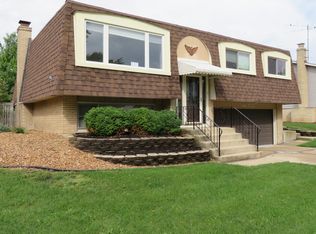 16332 67th Ct, Tinley Park, IL 60477