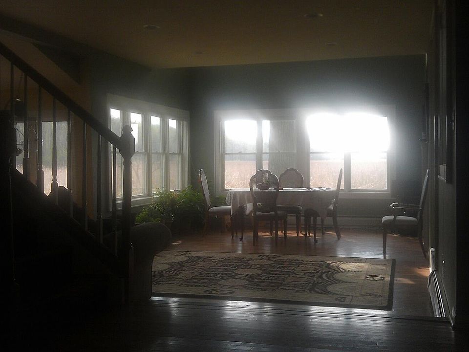 1st image of 845 Willow Dr S