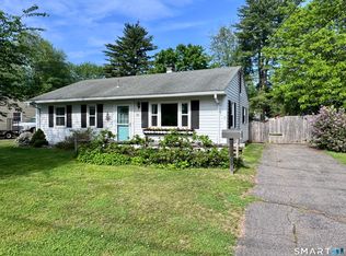 201 Southwest Ave, Windsor Locks, CT 06096
