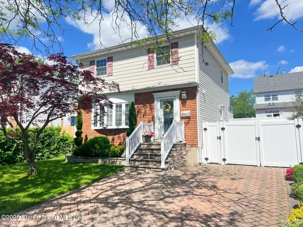 4581 Hylan Blvd, Staten Island, NY 10312