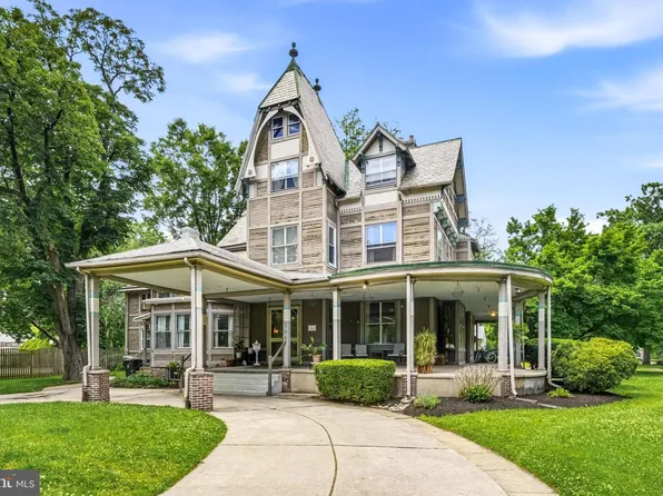 106 Lippincott Ave, Riverton, NJ 08077
