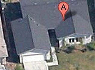 316 E Riverbend Ct, Visalia, CA 93291