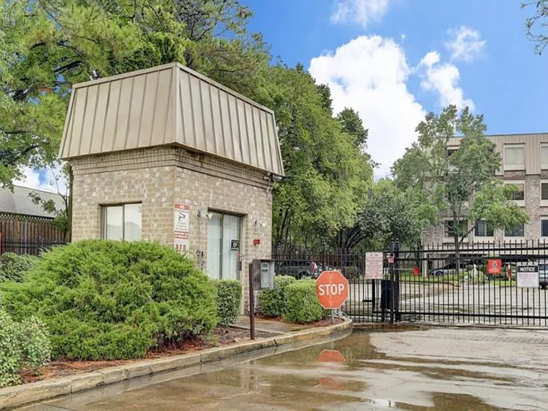 2207 S Braeswood Blvd #42J — Photo 14