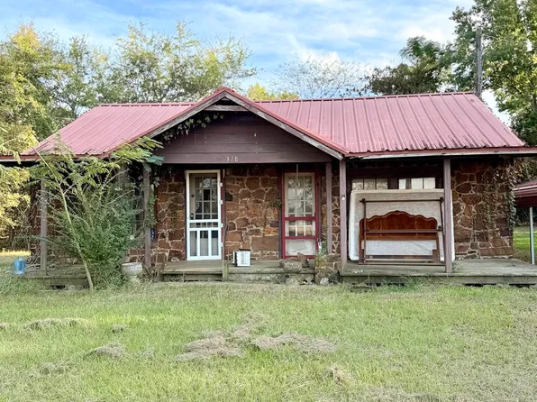 6318 Camel Rd, Gilmer, TX 75644