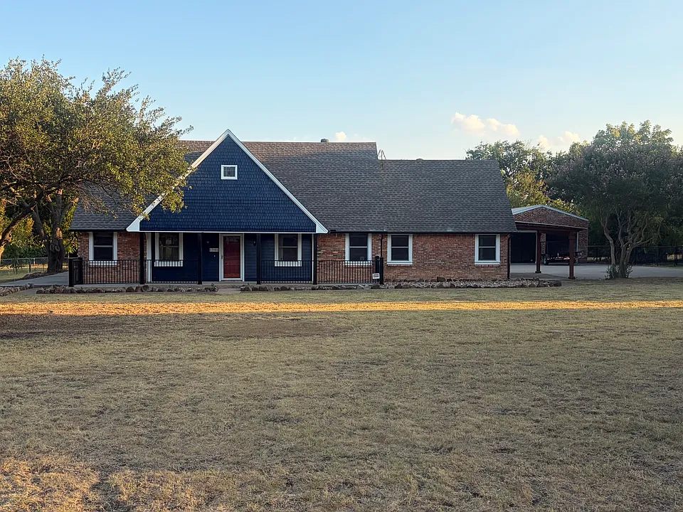 13980 Red Wood Cir S