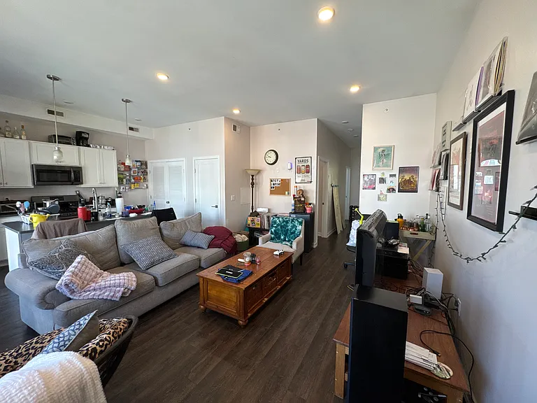 1309 S 20th St #4 — Photo 16