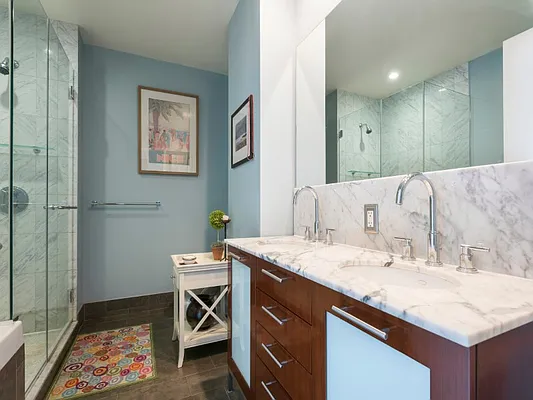 Sold by Sotheby's International Realty | media 6