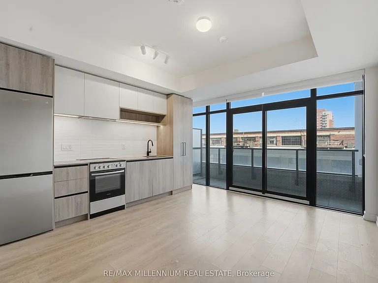 181 Sterling Rd #314 — Photo 3